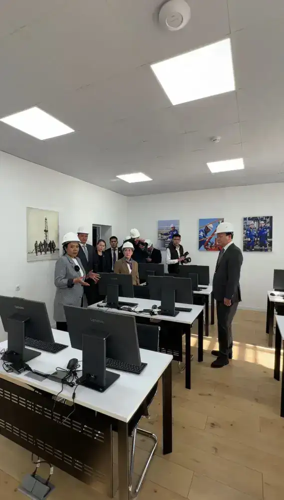 Алексей Цой ознакомился с деятельностью филиала Губкинского университета в Атырау (3)