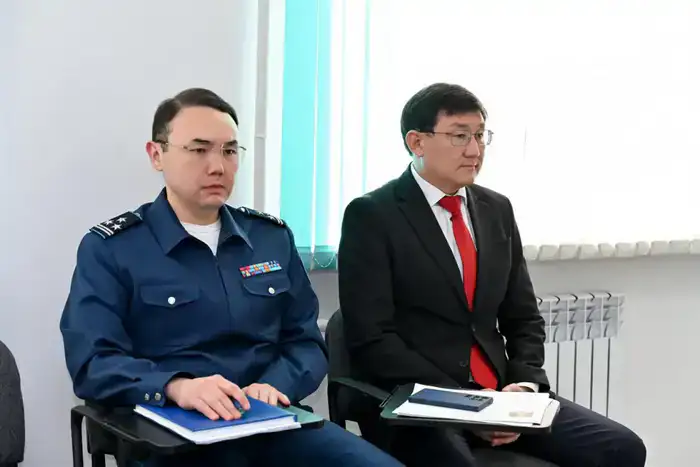 Аким области провел личный прием граждан в Центре приема