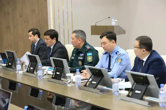 Обсуждены вопросы социально-экономического развития региона и освоения бюджета (4)