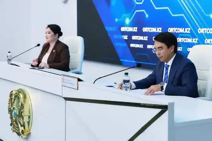 Брифинг в СЦК: Цифровизация социально-трудовой сферы и внедрение ИИ в Казахстане