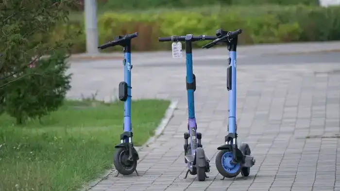 45 аварий за несколько месяцев: в Астане усиливают контроль за электросамокатами (4)