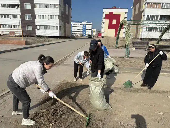 Молодёжь Жезказгана активно участвует в экологической акции в области Ұлытау