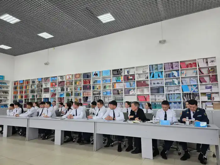 Судья Конституционного Суда: Условно-досрочное освобождение под микроскопом