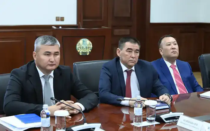 Обсуждение мер по обеспечению угольной промышленности и подготовке к отопительному сезону