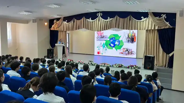 В Актобе прошла экологическая акция «Общество без отходов» (8)