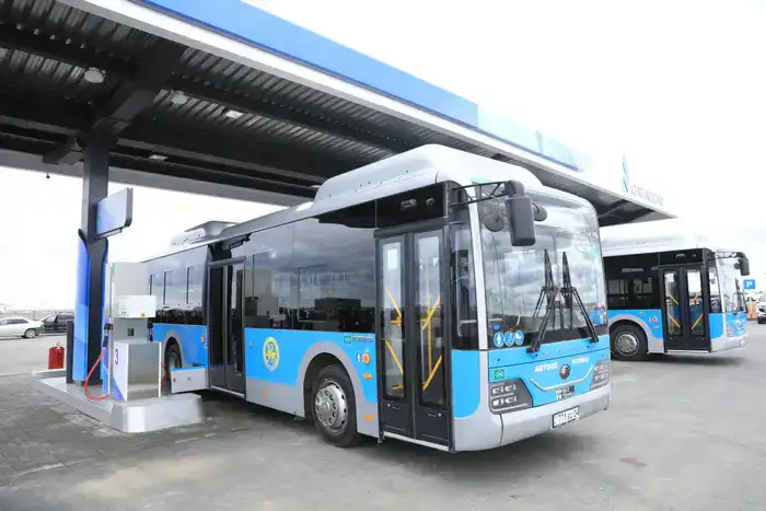 В Актобе решена проблема, позволяющая обеспечить бесперебойную работу общественного транспорта (6)