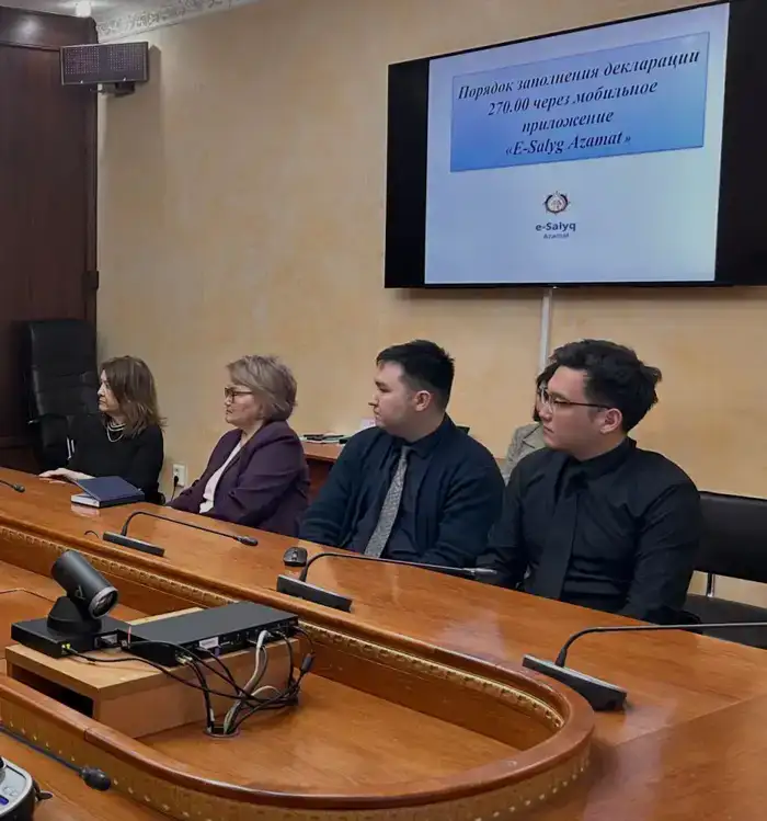 В акимате Костанайской области в рамках правового всеобуча в целях повышения финансовой и правовой грамотности сотрудников (3)