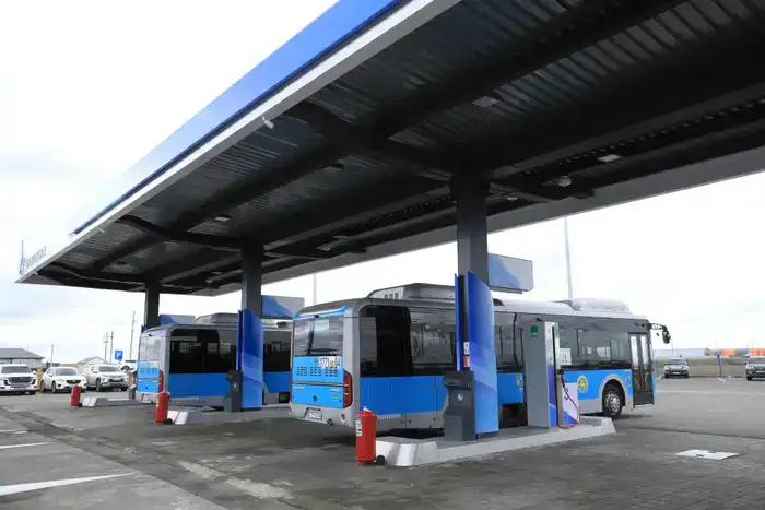 В Актобе решена проблема, позволяющая обеспечить бесперебойную работу общественного транспорта (4)