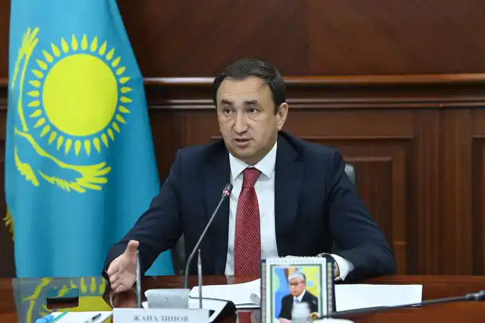 Был рассмотрен вопрос развития угольной промышленности и производства электроэнергии (2)