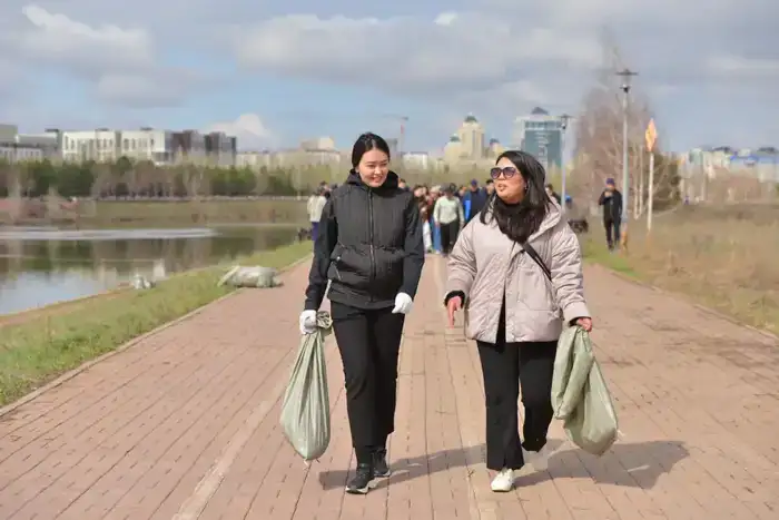 Около 30 тыс. человек и 100 тонн мусора: в Астане прошла масштабная экоакция «Таза қала» (3)