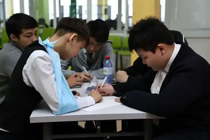 В Костанае прошёл интеллектуальный квиз «IT brAInstorm» (2)