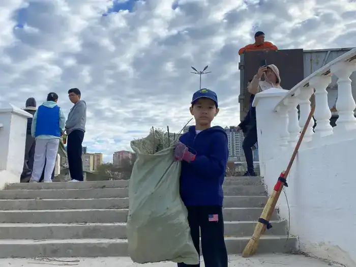 В Мангистауской области прошёл масштабный субботник с участием около 8000 человек (4)