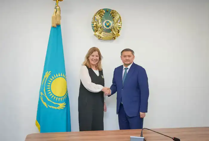 Министр науки и высшего образования встретился с Послом Европейского союза в Казахстане (9)
