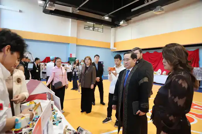 В Мангистау проходит III Республиканский форум методистов (6)