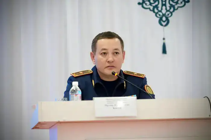 Школа безопасности: Как 500 школьников в Шымкенте открыли двери в мир правопорядка с главой полиции