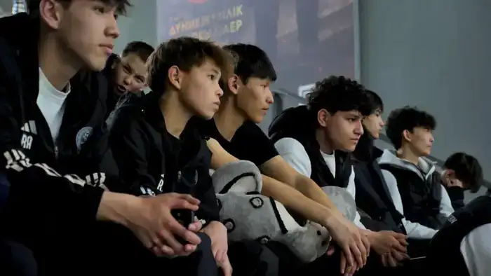 «Таза Қазақстан»: юные столичные футболисты провели экоакцию на матче сборных Казахстана и Коморских островов (10)