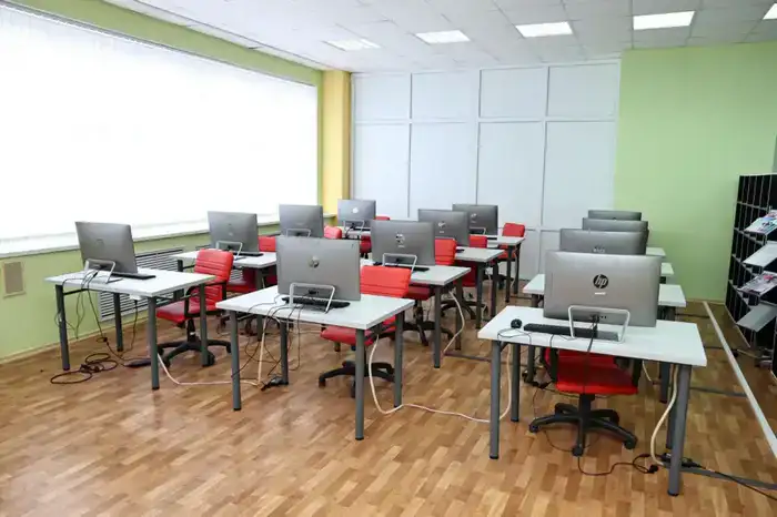 Школьники Костаная участвуют в квизе «IT brAInstorm», раскрывая потенциал в IT-сфере