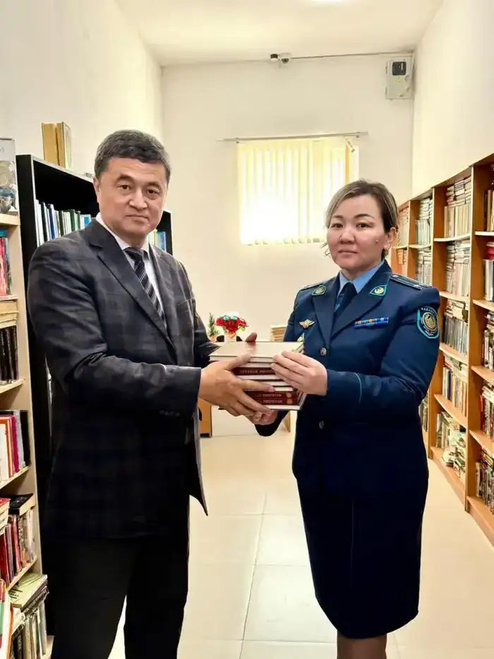 Правозащитный институт передал художественную литературу в учреждения уголовно-исполнительной системы (7)