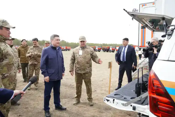 В области Абай проведены учения по тушению условного лесного пожара с применением современных технологий (10)