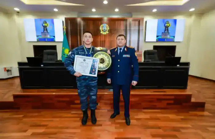 Золотой пояс и дух победы: полиция в бою!