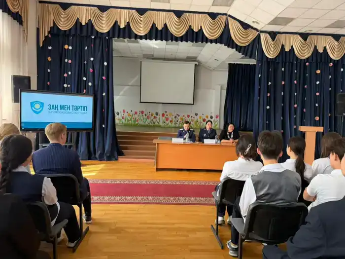 В столичной гимназии запустили проект «Школьный омбудсмен» (2)