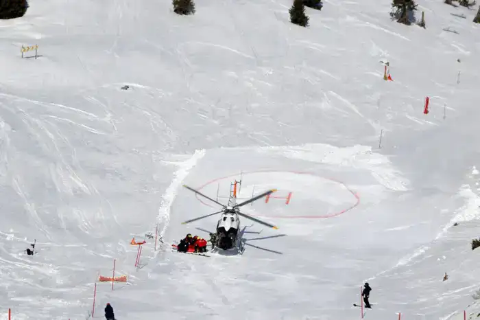 Авиация МЧС: каждый вылет – спасенная жизнь (4)