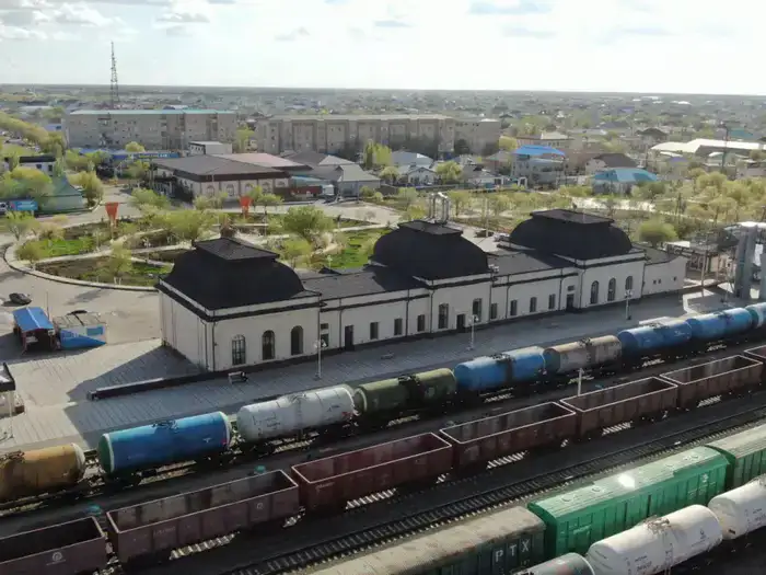 Заместитель акима области Кайрат Нуртай посетил социальные объекты в Казалинском районе