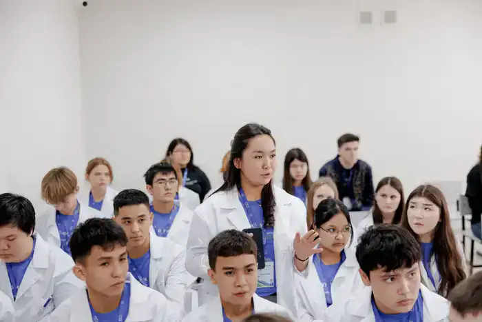 Агрохимия в действии: в филиале РХТУ в Таразе прошла научно-просветительская смена (9)