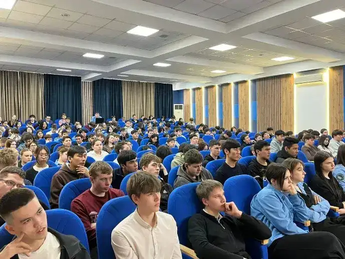 Профилактическая встреча со студентами по вопросам информационной и общественной безопасности (2)