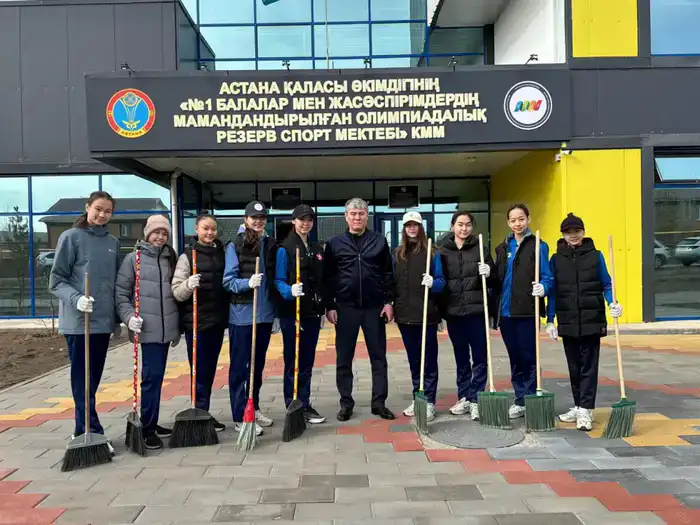 Именитые столичные спортсменки приняли участие в акции «Таза Қазақстан» (5)