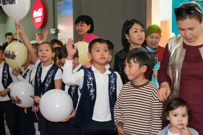 В ТУРКЕСТАНЕ СОСТОЯЛАСЬ ПРЕМЬЕРА МУЛЬТФИЛЬМА «ТҮРКІСТАН САҚШЫЛАРЫ», СОЗДАННОГО С ПОМОЩЬЮ ИСКУССТВЕННОГО ИНТЕЛЛЕКТА (9)