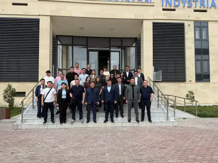 ОПЫТ СОЗДАНИЯ МАЛЫХ ИНДУСТРИАЛЬНЫХ ПАРКОВ ТУРКЕСТАНСКОЙ ОБЛАСТИ БУДЕТ ВНЕДРЕН В ДРУГИХ РЕГИОНАХ (10)