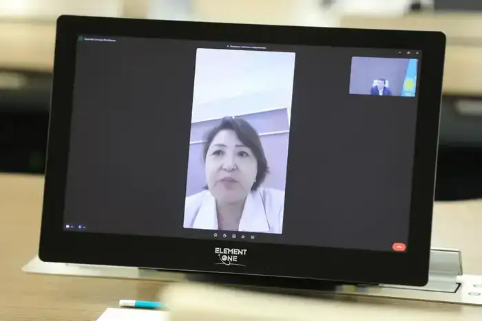 Граждане озвучили свои проблемы во время видеосвязи с Асхатом Шахаровым