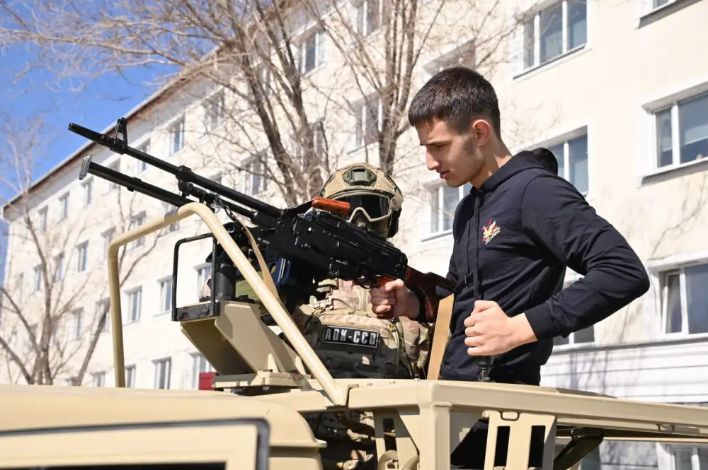 Более 15 тысяч казахстанцев посетили воинские части в День открытых дверей (10)