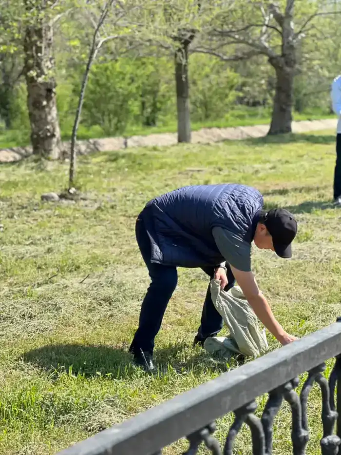 МОЛОДЁЖЬ ШЫМКЕНТА ПРИНЯЛА УЧАСТИЕ В ЭКОЛОГИЧЕСКОЙ АКЦИИ «ТАЗА КАЗАХСТАН» (3)