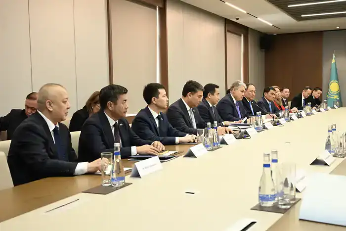 Казахстан и Азербайджан выходят на новый уровень стратегического партнерства (2)