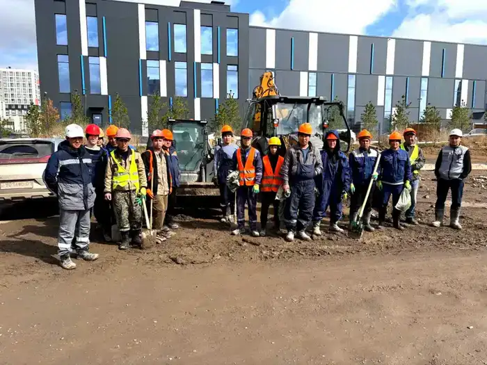 «Таза Казахстан»: порядка 7 тыс. столичных строителей присоединились к экологической акции (3)