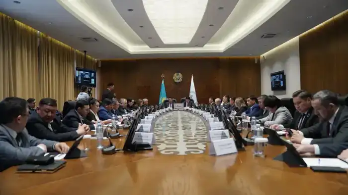 СОСТОЯЛАСЬ ОЧЕРЕДНАЯ ХХХV СЕССИЯ МАСЛИХАТА ОБЛАСТИ АБАЙ (5)