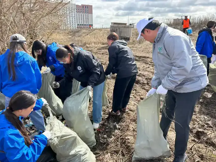 Около 30 тыс. человек и 100 тонн мусора: в Астане прошла масштабная экоакция «Таза қала» (6)