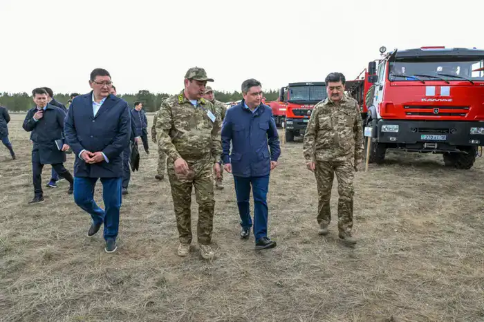 Олжас Бектенов проверил готовность системы раннего обнаружения лесных пожаров и оснащенность «Семей орманы» (10)