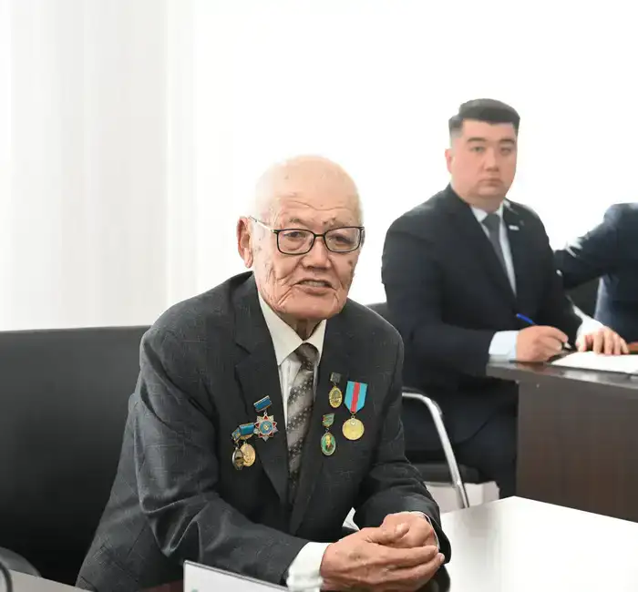 Глава региона провел прием граждан по личным вопросам (2)