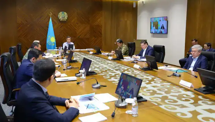 Олжас Бектенов провел в области Абай заседание Республиканского оперативного штаба по ликвидации ЧС (5)