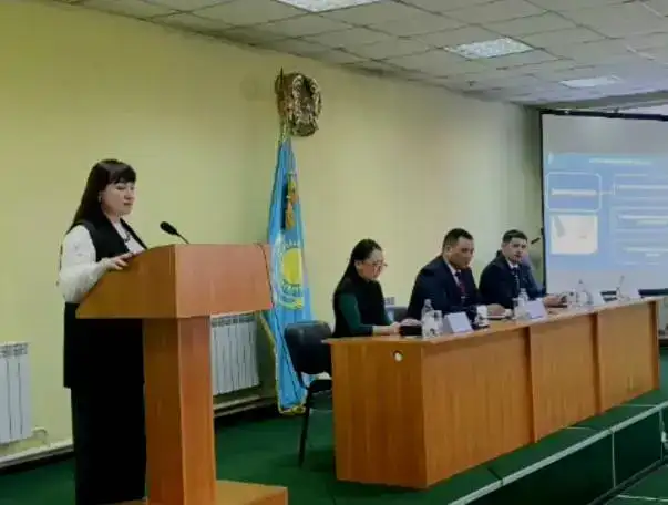 В районах ВКО прошли семинары для госслужащих (2)