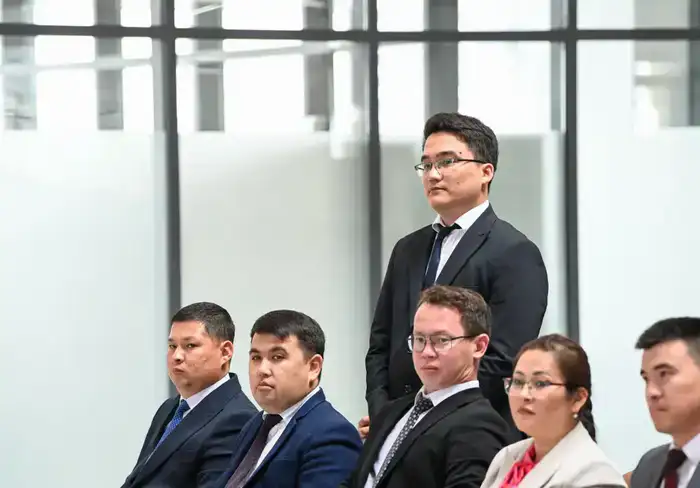 Проведена встреча с молодыми госслужащими (9)