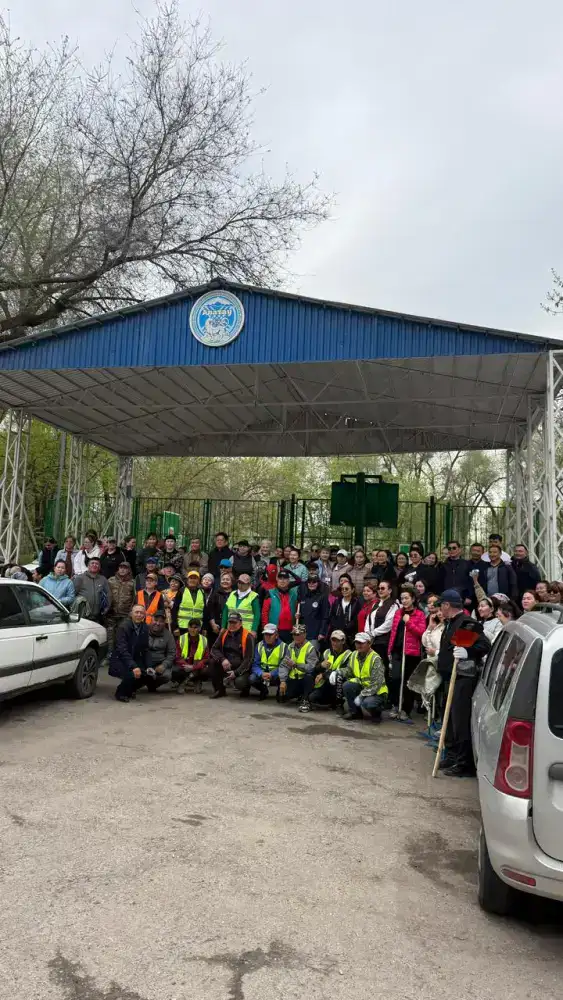 Берег реки Терисбулак очистили от мусора в Медеуском районе Алматы (2)