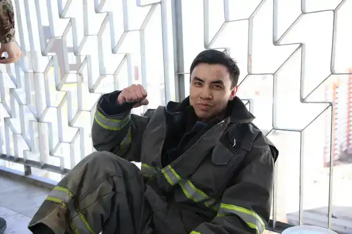 25 этажей за три минуты: в Карагандинской области соревновались пожарные (8)