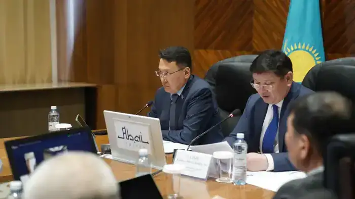 СОСТОЯЛАСЬ ОЧЕРЕДНАЯ ХХХV СЕССИЯ МАСЛИХАТА ОБЛАСТИ АБАЙ (4)