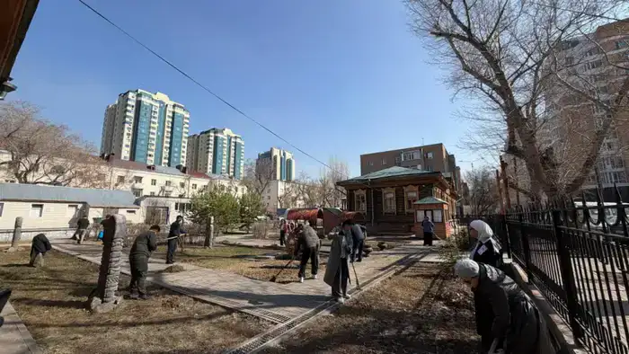 Участие представителей культуры в экологическом челлендже в Астане: шаг к повышению общественной ответственности за чистоту окружающей среды
