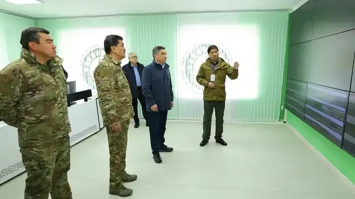 Олжас Бектенов проверил готовность системы раннего обнаружения лесных пожаров и оснащенность «Семей орманы» (4)