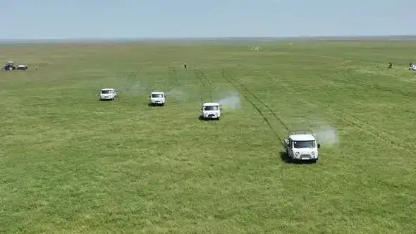 ТУРКЕСТАН: ИНВЕНТАРИЗАЦИЯ ТЕХНИКИ И РАБОЧЕЙ СИЛЫ В БОРЬБЕ С САРАНЧОЙ ПРОВОДИТСЯ ЕЖЕДНЕВНО (3)